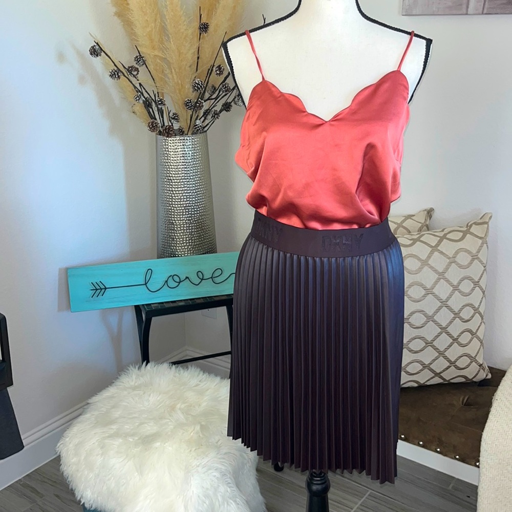 NWT DKNY Pleated Skirt